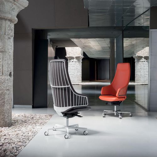 Fauteuil de direction contemporain - ITALIA - LUXY - en cuir / en métal / inclinable