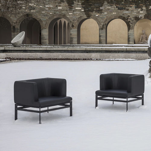 Fauteuil contemporain - PONTE - LUXY - en cuir / en métal / tapissé