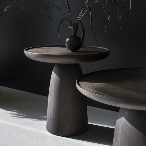 Table d'appoint contemporaine - HRIB - JAVORINA - en chêne / en noyer / en bois massif