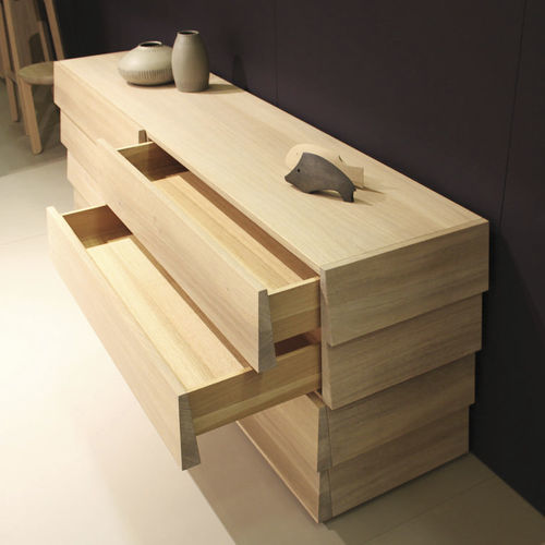 Commode contemporaine - TATRAN - JAVORINA - en chêne / en noyer / en bois massif