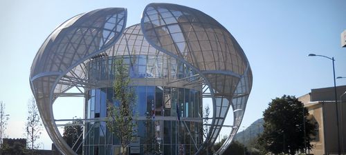 Structure tendue sur ossature métallique - Tensaform - pour façade / avec membrane en pvc / avec membrane en ETFE