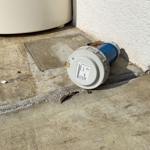 Boîtier électrique au sol - FLY BOX - New VMR S.r.l. - à encastrer / pour prise de courant