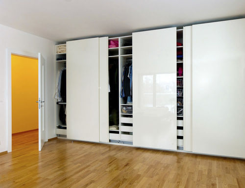 Armoire contemporaine - LUGI - en verre / en verre laqué / à porte coulissante