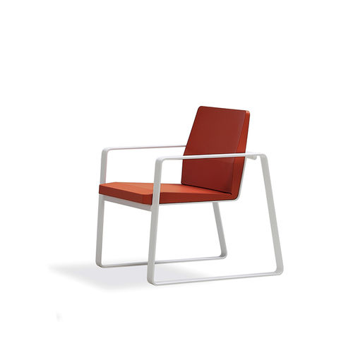 Chaise visiteur contemporaine - CALMA - DILEOFFICE - d'intérieur / en métal / en plastique