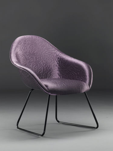 Chaise contemporaine - WOK  - mminterier - en tissu / tapissée / luge