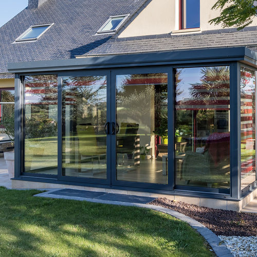 Baie vitrée coulissante - S 42 - heroal - en aluminium / à double vitrage / 3 vantaux
