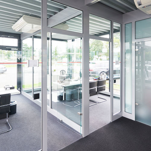 Porte d'extérieur - D 50 C - heroal - en verre / en aluminium / battante