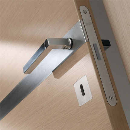 Porte d'intérieur - SISTEMA BREVETTATO TRATTO & NEW TRATTO - Fioravazzi - en bois / en aluminium / battante