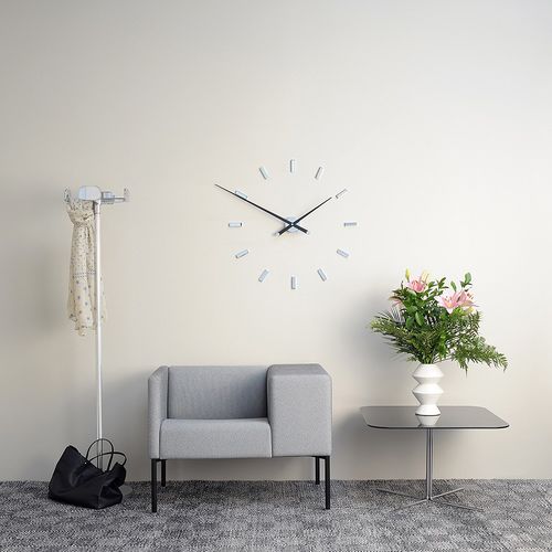 Horloge contemporaine - TACÓN - NOMON - murale / analogique / en noyer