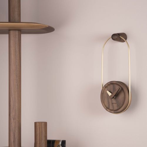 Horloge contemporaine - MICRO ESLABON - NOMON - murale / analogique / en noyer