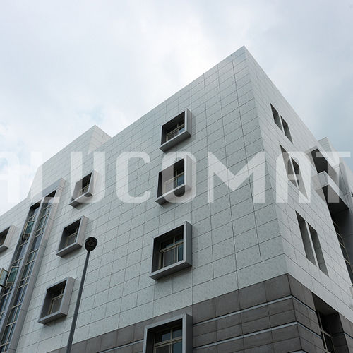 Bardage en panneaux - ALUCOMAT® FR    - ALUCOMAT | JSN - en aluminium / en composite / lisse
