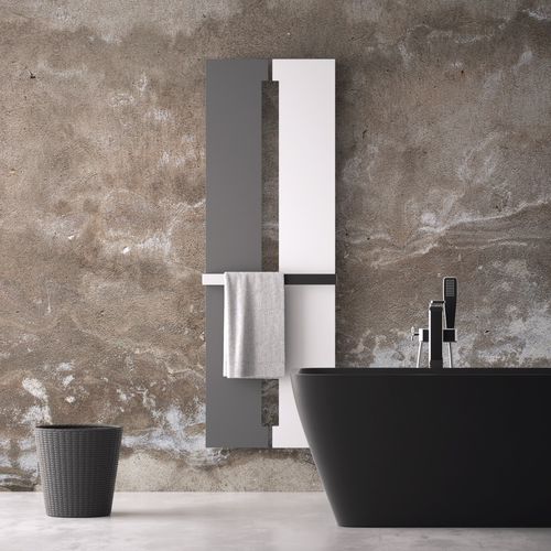 Sèche-serviettes à eau chaude - QUADRO - Hotech Design - électrique / 751 w...1000 w / contemporain