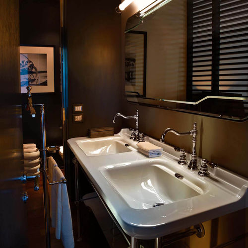 Vasque suspendue - WALDORF 4143K1 - Ws Bath Collections - en céramique / avec mitigeur / double
