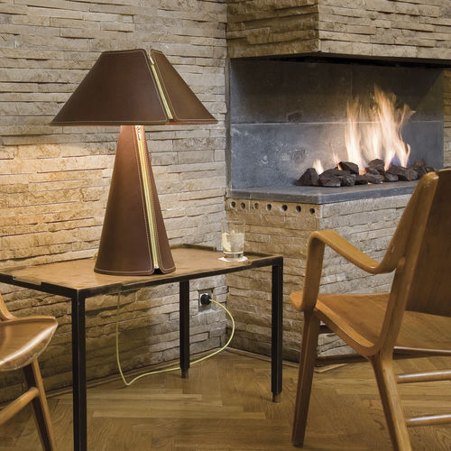 Lampe de table - EL SENOR - Formagenda - en cuir / contemporaine / d'intérieur