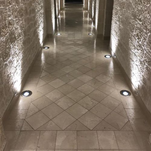 Carrelage en marbre - CREMA MARFIL - CREA STONE - poli / brossé / d'intérieur