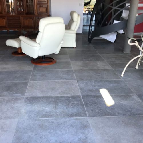 Carrelage en marbre - CÈDRE GRIS - CREA STONE - en quartz / poli / brossé