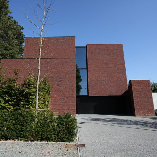 Brique de parement de terre cuite - SALVIA GESINTELD - Vandersanden Group - pour façade / à relief / fait main