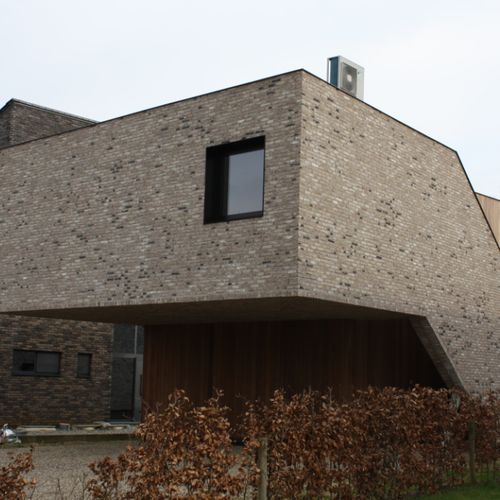 Brique de parement de terre cuite - VECTO - Vandersanden Group - pour façade / à relief / marron