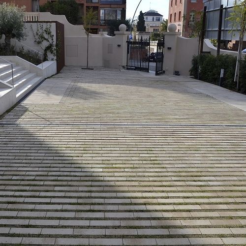 Pavé en béton - LLOSA VULCANO® - Breinco - d'extérieur / de terrasse / de jardin