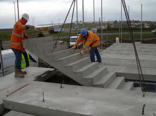 Escalier droit - Thomas Armstrong - à marches en béton / structure en béton / technique