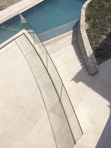 Garde-corps en verre - RAILY  - Trescalini - en aluminium / à panneaux en verre / d'extérieur