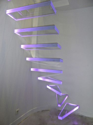 Escalier quart tournant - AERO VERRE EXTRA CLAIR LUMINEUX - Trescalini - à marches en verre / structure en métal / design