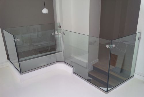 Garde-corps en verre - MINIMAL  - Trescalini - à panneaux en verre / d'intérieur / d'extérieur