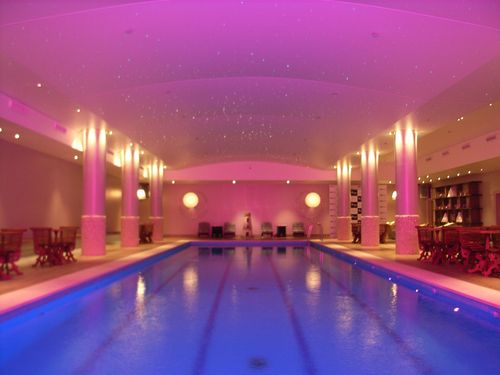 Plafond tendu en toile - POOLS & SPAS - Stretch Ceilings - acoustique / décoratif / lumineux