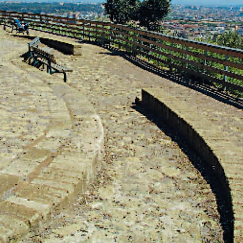 Bordure pour trottoir - SIDE BLOCK TAURUS - CAVE RIUNITE - Fior di tufo - en pierre naturelle / courbée