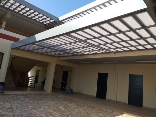 Couverture pour pergola avec protection solaire - COSPISUN  - COSPICON  SA - en aluminium / en polycarbonate / professionnelle