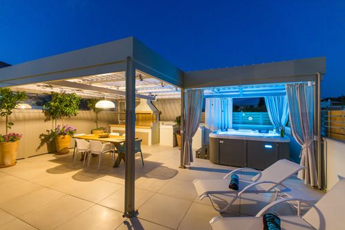 Pergola autoportée - COSPICON  SA - en aluminium / à lames orientables / bioclimatique