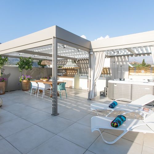 Pergola autoportée - COSPICON  SA - en aluminium / à lames orientables / à lames brise soleil