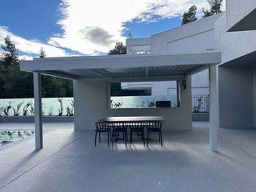 Pergola autoportée - CospiBio  - COSPICON  SA - aluminium / à lames orientables / à lames brise soleil