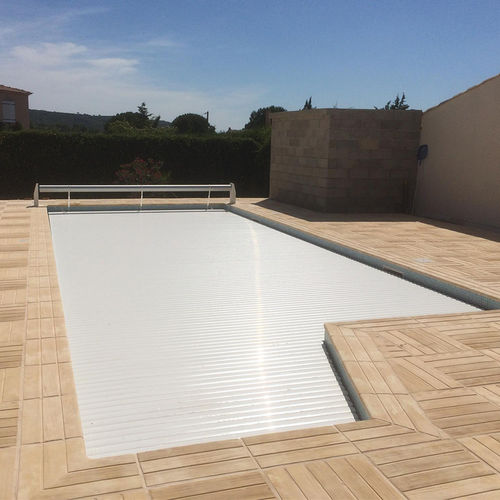 Couverture de piscine à lattes - Azenco Groupe - automatique / de sécurité / thermique