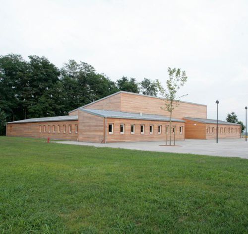Bâtiment préfabriqué - IL GIARDINO DEI CILIEGI - Riko Hiše - en bois massif / pour école maternelle / contemporain