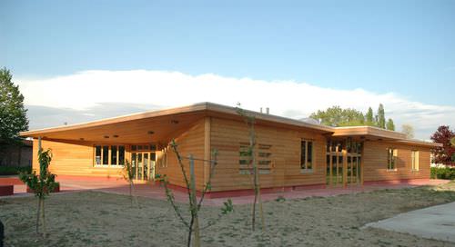 Bâtiment préfabriqué - STELLA - Riko Hiše - en bois massif / pour école maternelle / contemporain