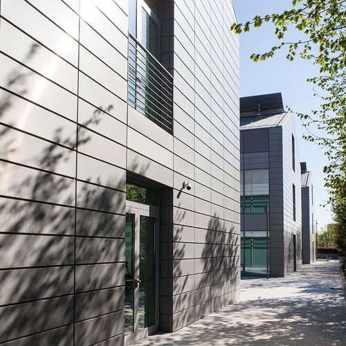 Façade ventilée en cuivre - PRYSMIAN GROUP HEADQUARTERS, MILAN - ZINTEK - en zinc-titane / en plaques / lisse
