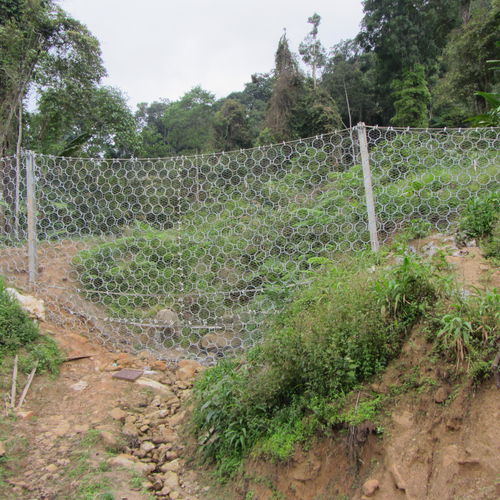 Barrière de protection - DEBRIS FLOW - Maccaferri - fixe / en métal / pour chantier