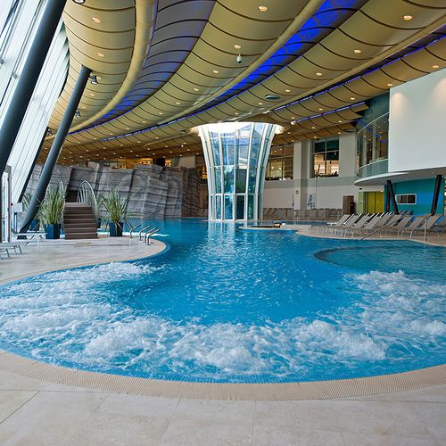 Piscine d'intérieur - CEMI - pour centre de bien-être / enterrée / en béton