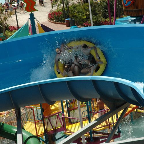 Toboggan tournant - FAMILY - CEMI - pour parc aquatique / à bouées