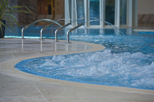 Piscine à vagues - CEMI - d'extérieur / pour centre de bien-être / enterrée