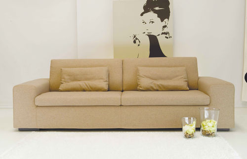 Canapé classique - PREMIER - APULIA HOME DECOR - en tissu / beige / 3 places