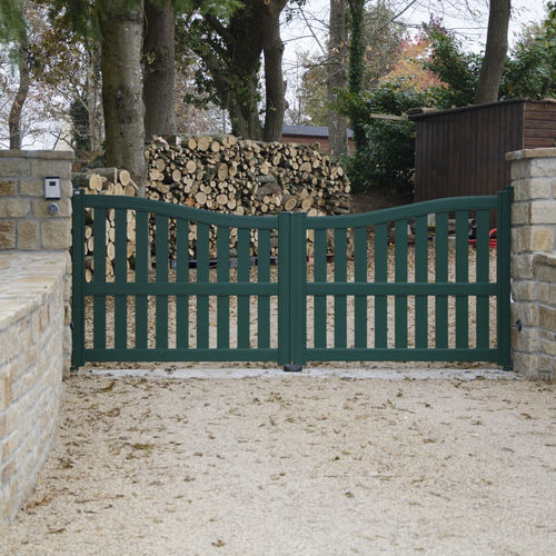 Portail battant - DIHUN - Kostum - coulissant / en aluminium / à lames