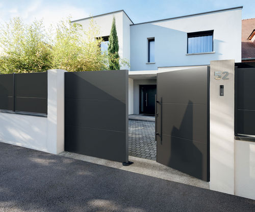 Portail battant - KLAVEL - Kostum - coulissant / en aluminium / à panneau