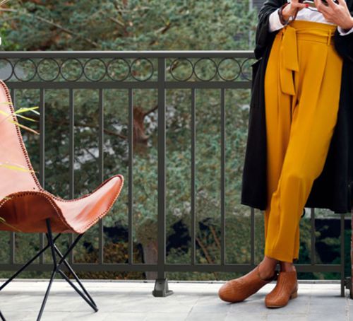 Garde-corps en aluminium - DEK - Kostum - à panneaux / d'extérieur / pour terrasse