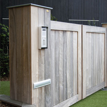 Pilier pour clôture en bois - PADOUK - Collstrop Garden