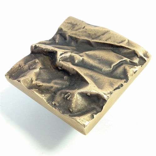 Poignée de meuble en aluminium - CRUSHED - Philip Watts Design - en bronze / en laiton