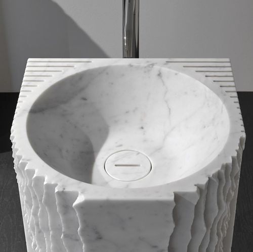Vasque sur pied - CONTROVERSO - ANTONIO LUPI - en marbre / sculpturale / contemporaine