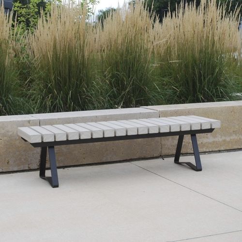 Banc public contemporain - OLBRICH - Madrax/Thomas Steele - en plastique recyclé / en ipé / avec dossier haut