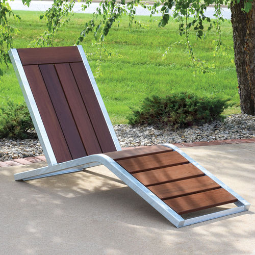 Bain de soleil contemporain - MONONA - Madrax/Thomas Steele - en ipé / en plastique recyclé / en acier galvanisé